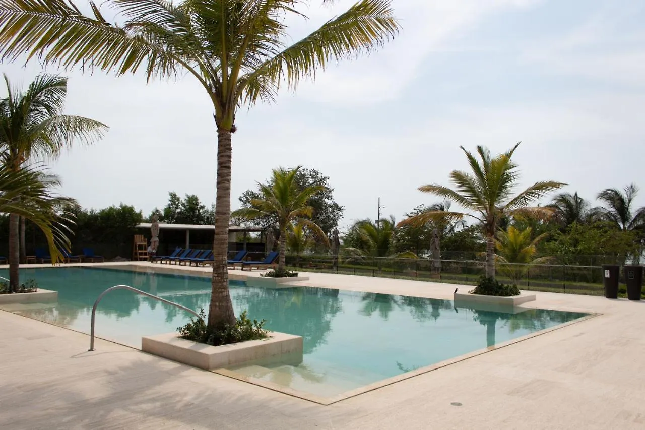 Serena Del Mar, Morros Io Cartagena