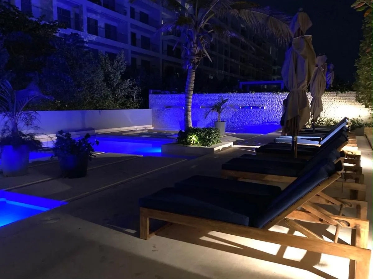 Serena Del Mar, Morros Io Cartagena 0*,